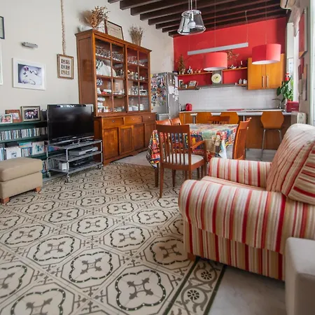 La Casa De Girasoles *