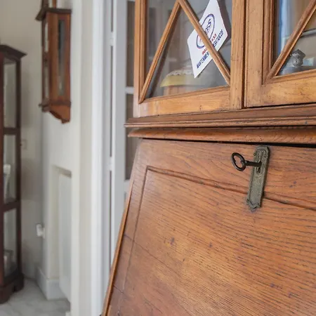 La Casa De Girasoles * Cadiz